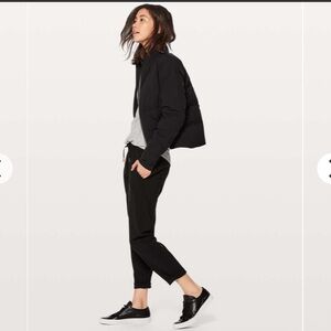 Lululemon Slush Hour , Women's size 8 , waterproof Black down fill Puffer Jacket